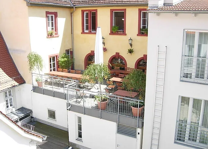 カルチャーブラウライ ホテル